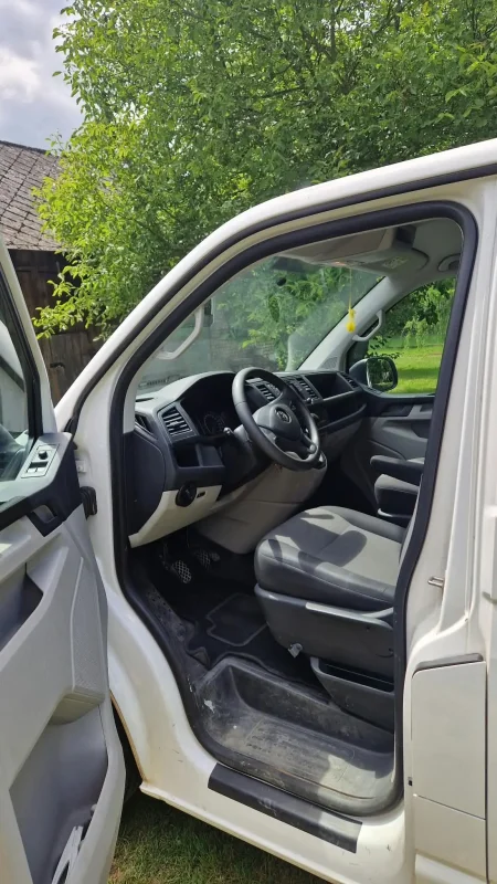 Volkswagen Transporter T6 - zdjecie glowne