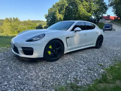 Porshe panamera s Hybryd + plugin
