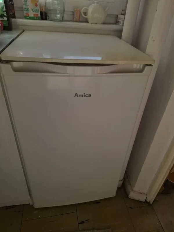 Lodówka AMICA FM 1084 - zdjęcie 2