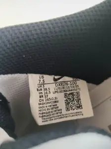 Nike Gamma Force damskie 38,5 – nowe z pudełkiem 🤍🖤 - miniatura 4